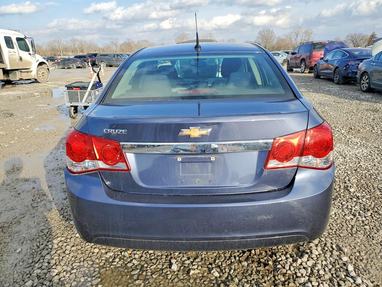 2013 Chevrolet Cruze Ls - zdjęcie 6