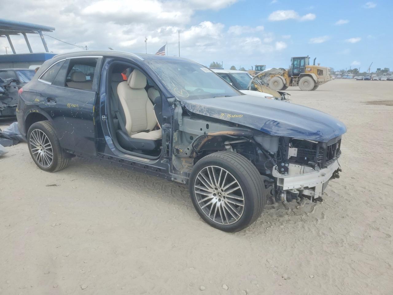 2024 Mercedes-Benz Glc 300 4Matic - zdjęcie 4