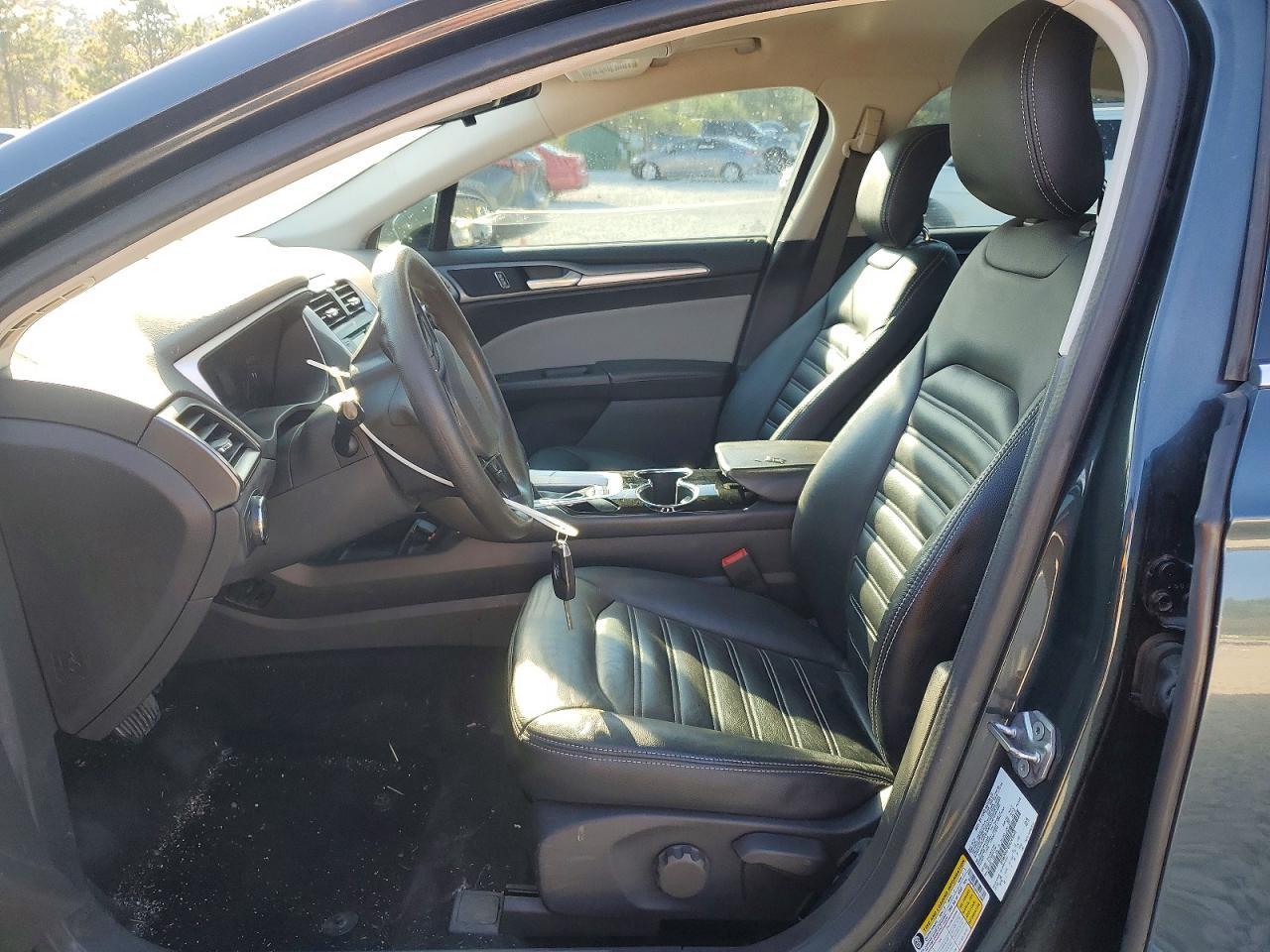 2015 Ford Fusion S - zdjęcie 7