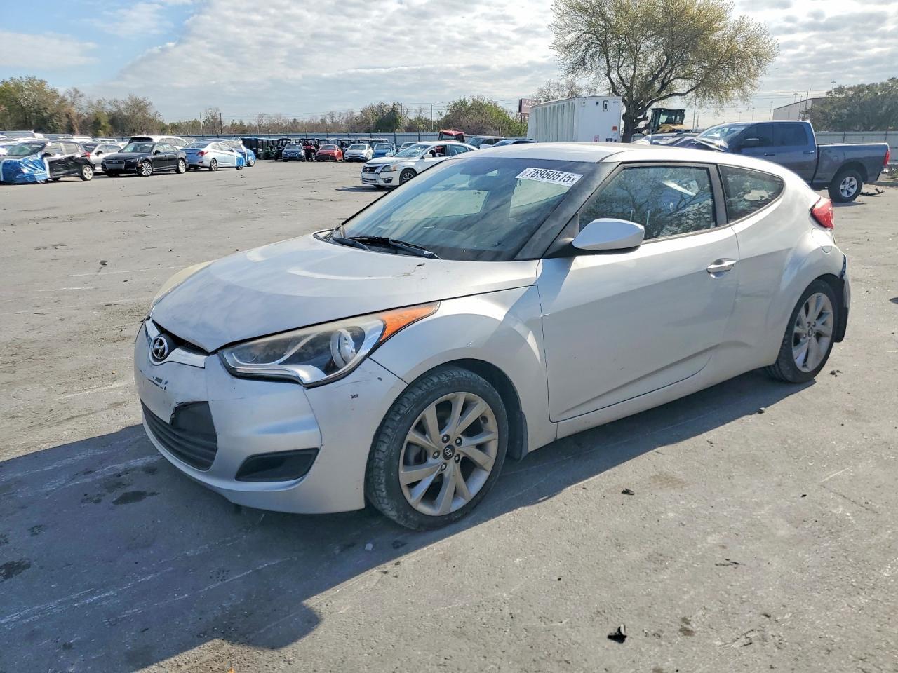 2016 Hyundai Veloster Base - zdjęcie główne