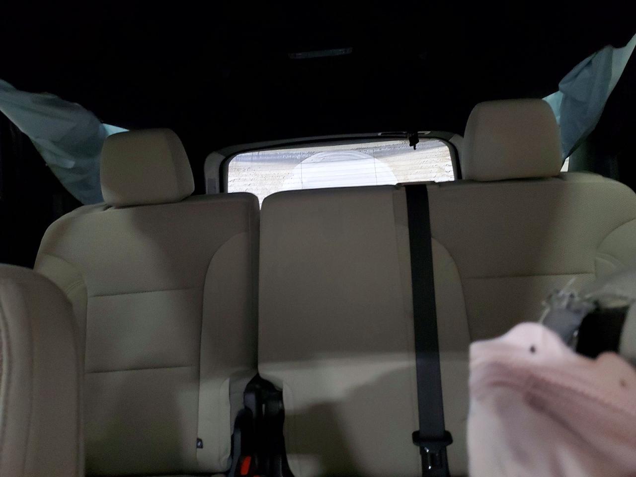 2022 Chevrolet Traverse Ls - zdjęcie 10