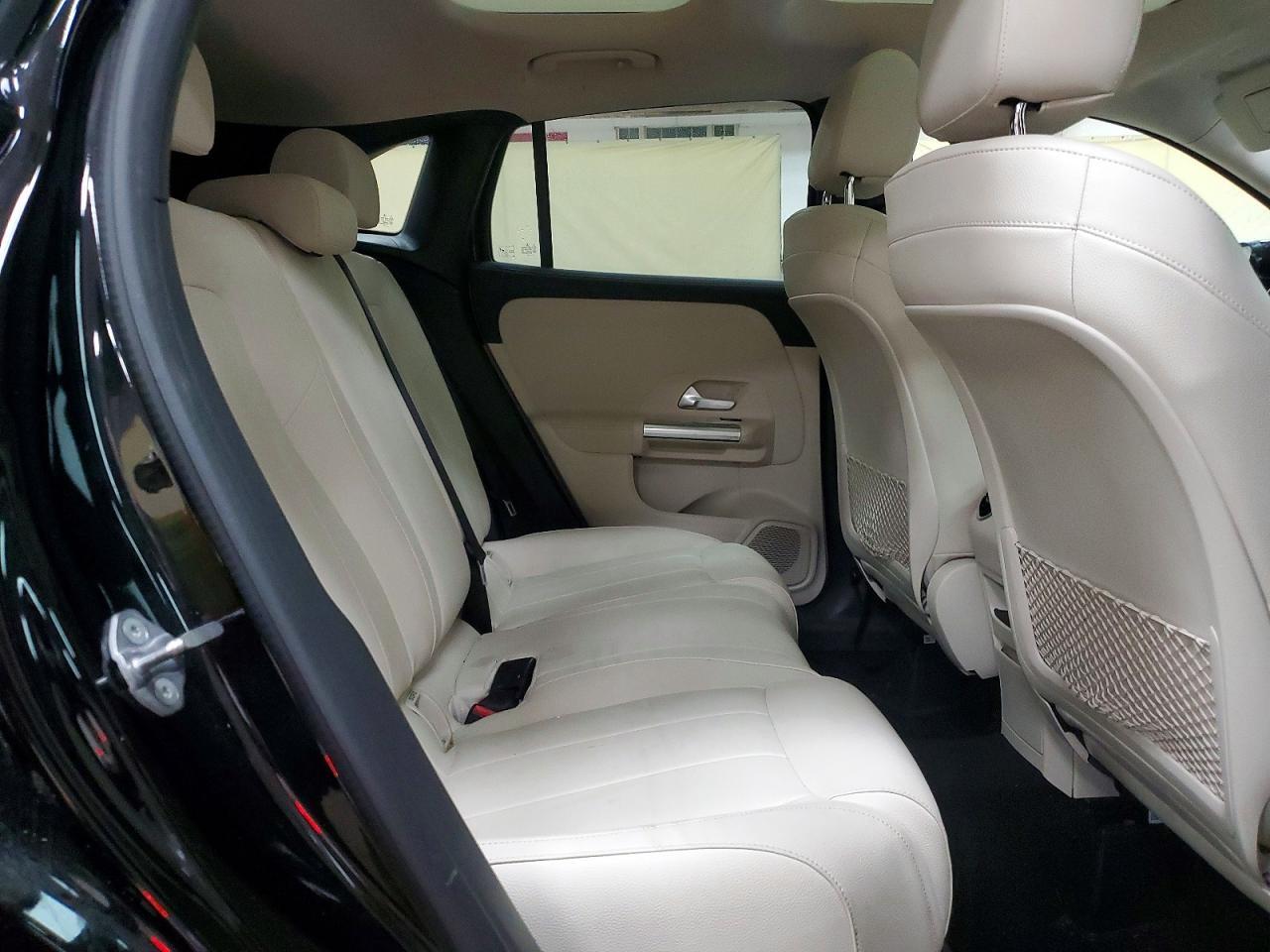 2021 Mercedes-Benz Gla 250 4Matic - zdjęcie 11