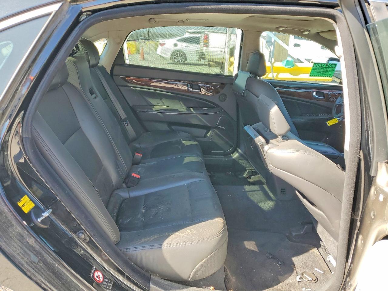2015 Hyundai Equus Signature - zdjęcie 10