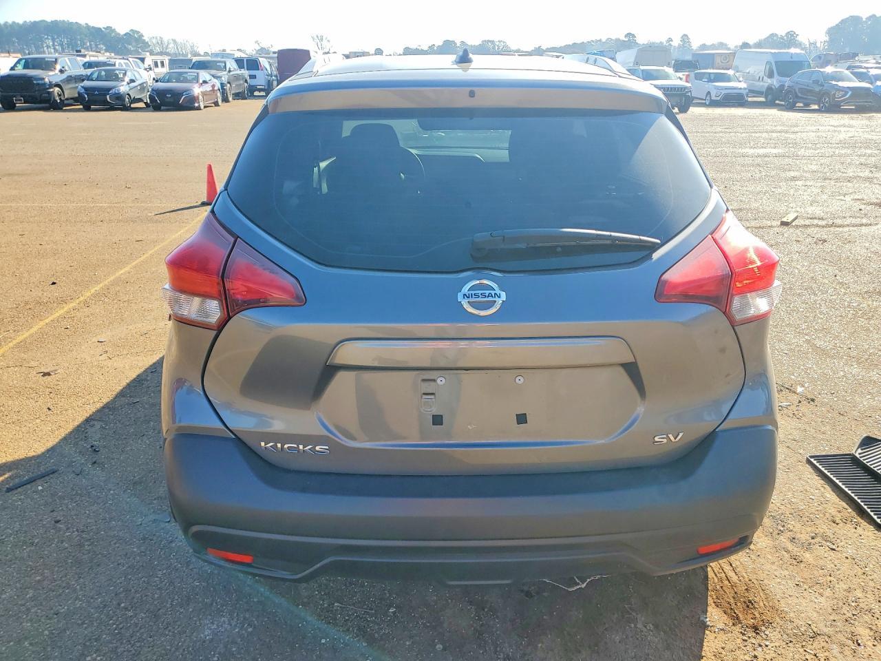 2019 Niss Kicks Sv - zdjęcie 6