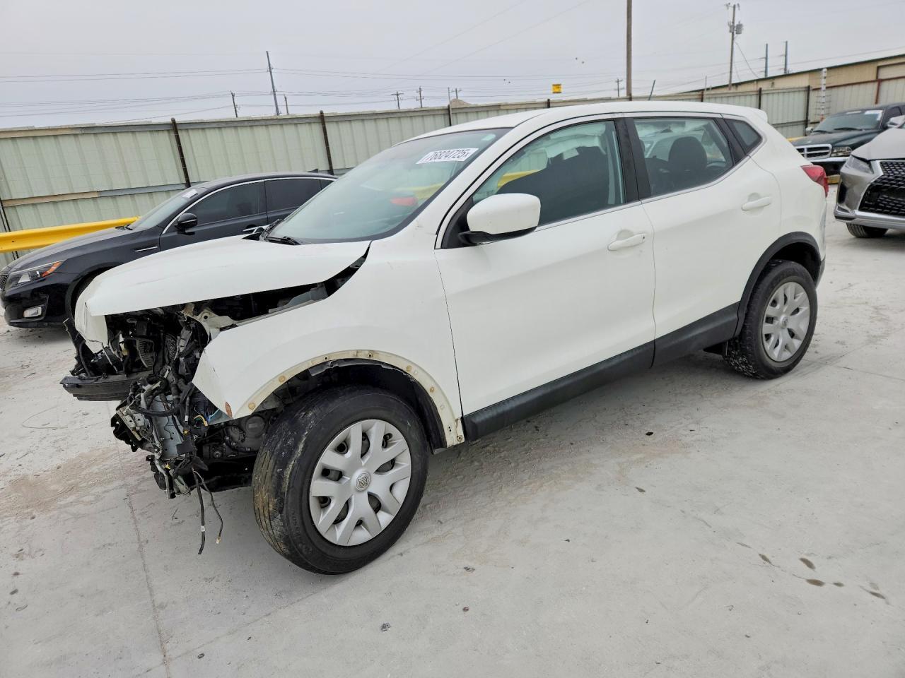 2019 Nissan Rogue Sport S - zdjęcie główne
