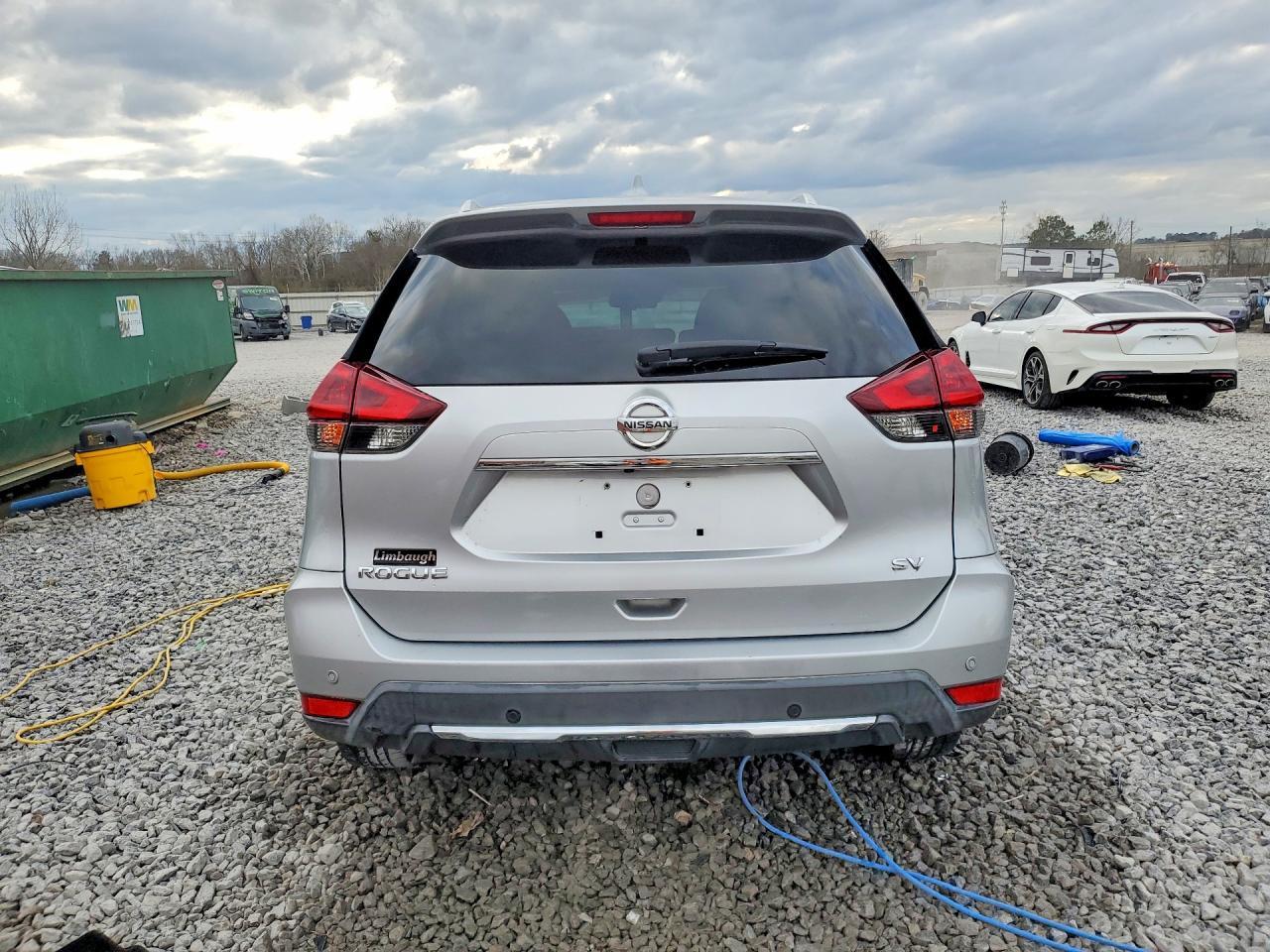 2020 Nissan Rogue Sv - zdjęcie 6