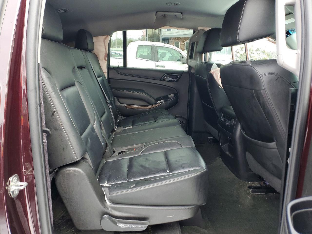 2017 Chevrolet Suburban K1500 Lt - zdjęcie 11