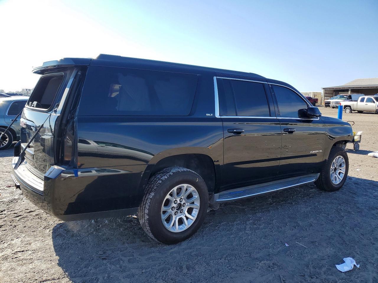 2015 GMC Yukon Xl K1500 Slt - zdjęcie 3