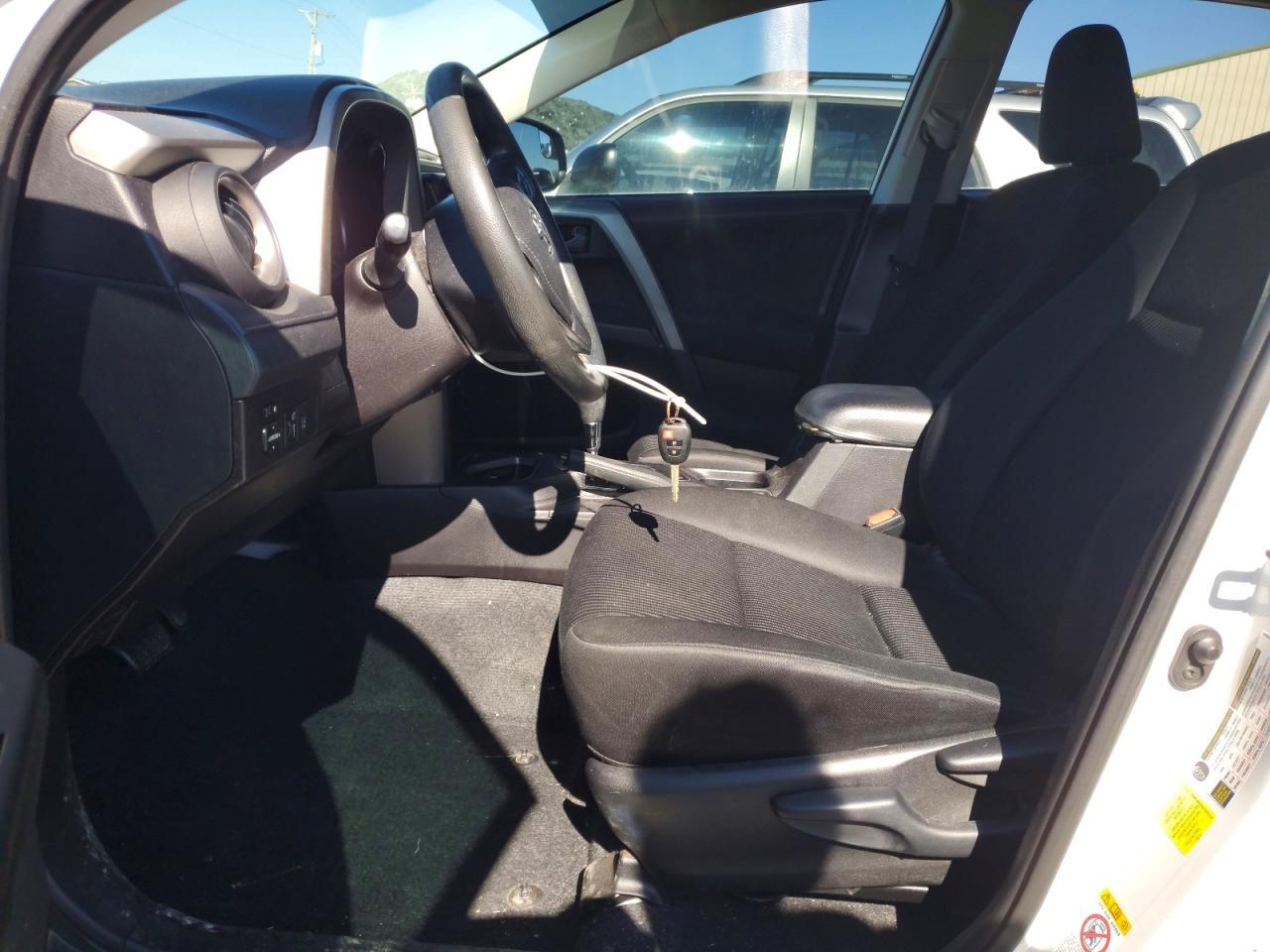 2017 Toyota Rav4 Le - zdjęcie 7