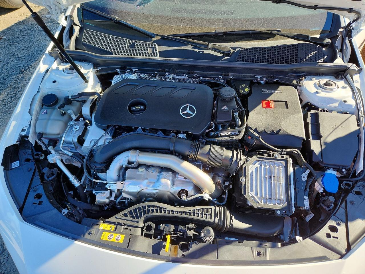 2025 Mercedes-Benz Cla 250 - zdjęcie 11