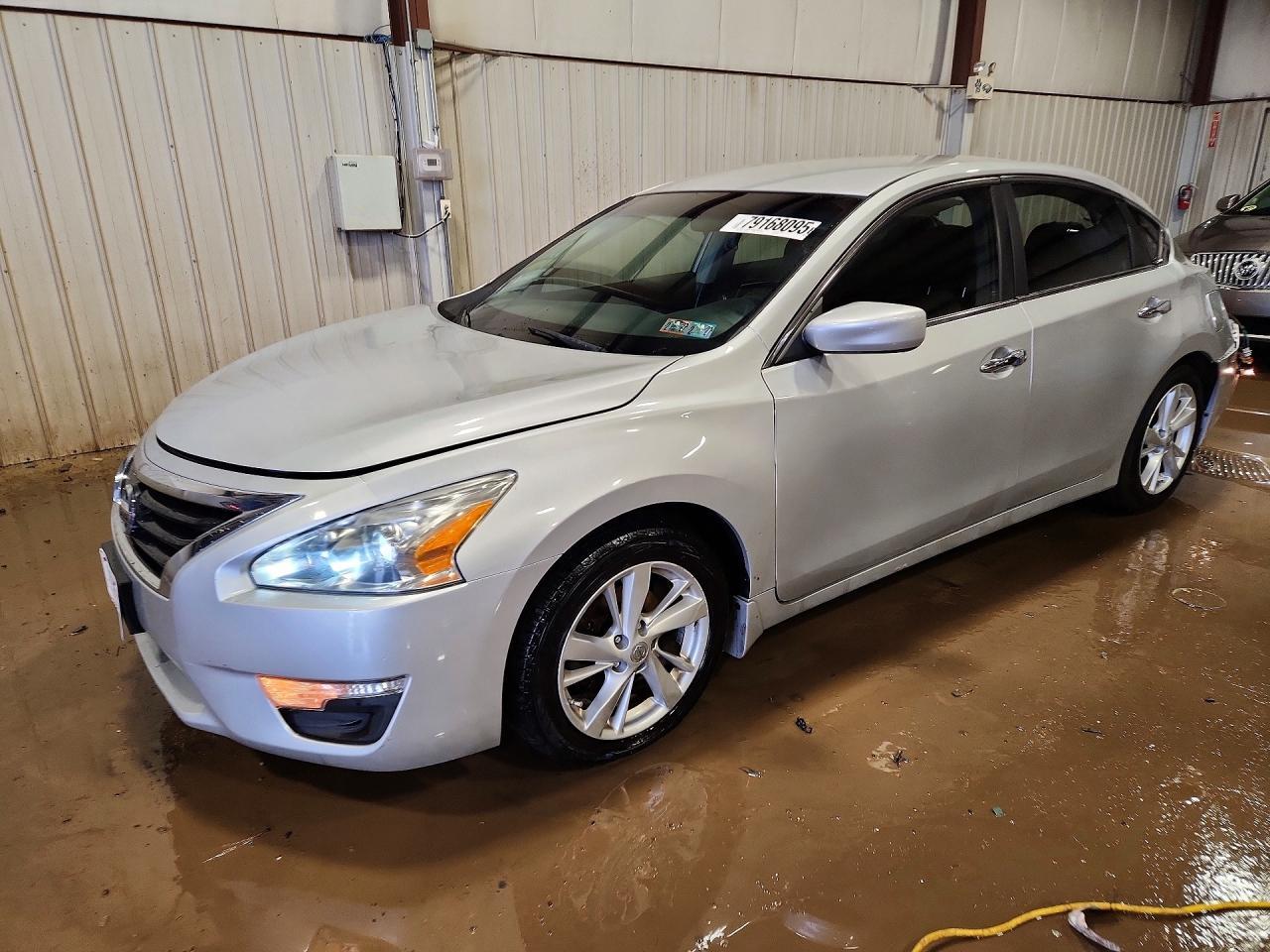 2013 Nissan Altima 2.5 - zdjęcie główne