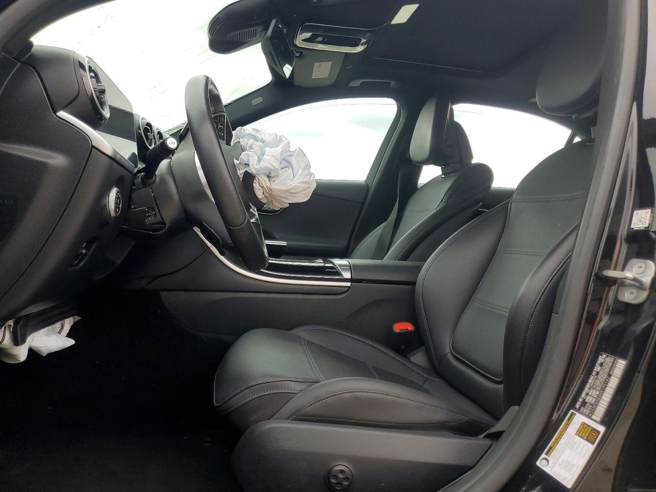 2024 Mercedes-Benz C 300 - zdjęcie 7