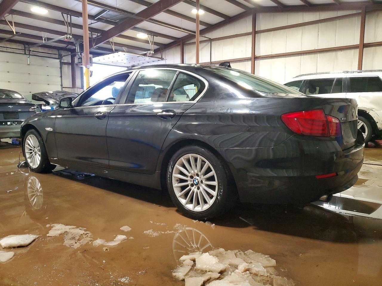 2013 BMW 535 Xi - zdjęcie 2