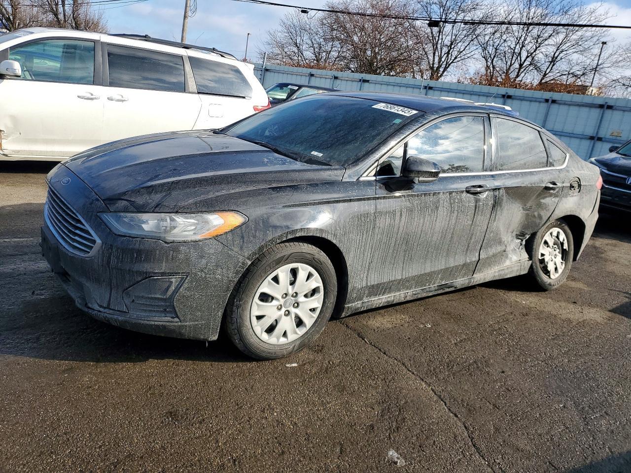 2019 Ford Fusion S - zdjęcie główne