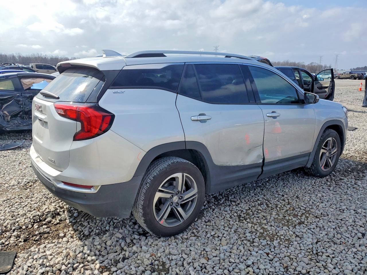 2021 GMC Terrain Slt - zdjęcie 3