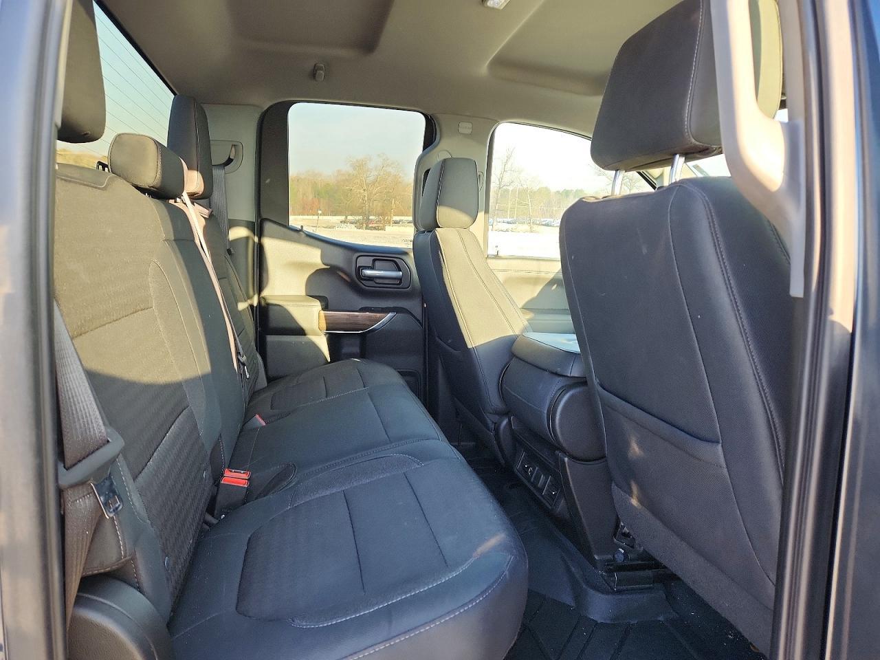 2019 Chevrolet Silverado K1500 Rst - zdjęcie 10