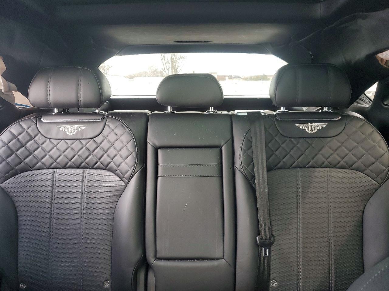 2017 Bentley Bentayga - zdjęcie 10