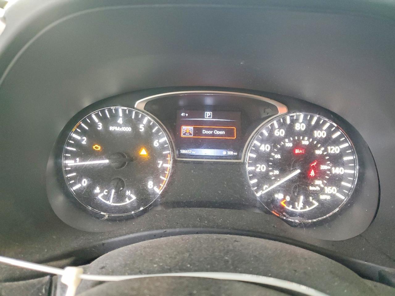 2019 Nissan Pathfinder S - zdjęcie 9