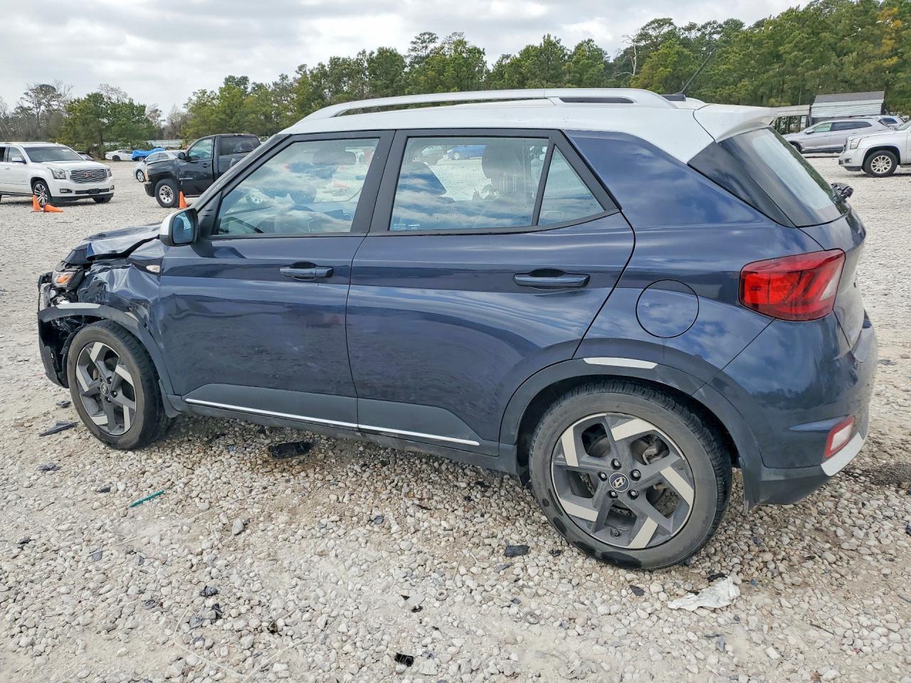 2023 Hyundai Venue Limited - zdjęcie 2