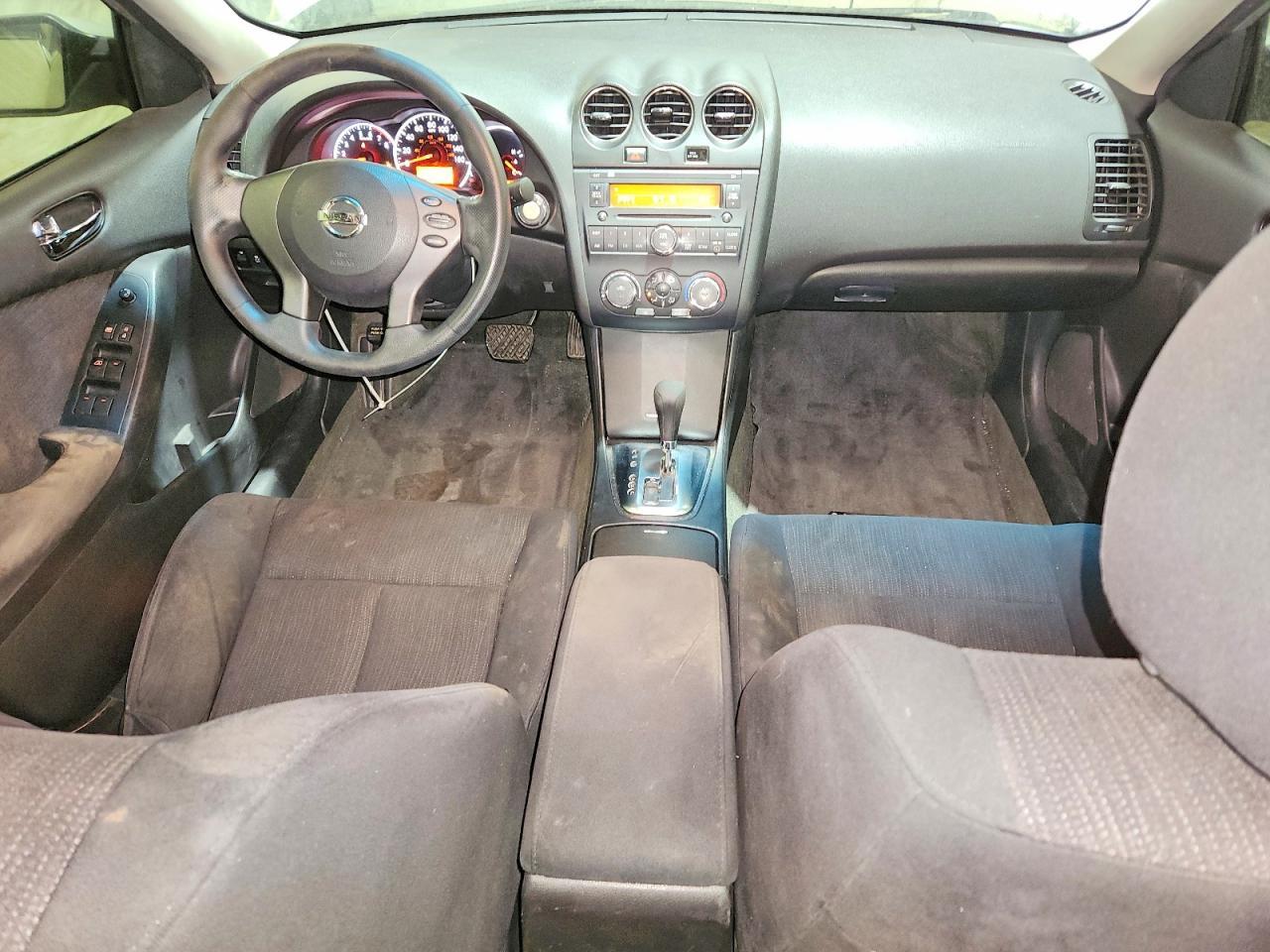 2013 Nissan Altima Base - zdjęcie 8
