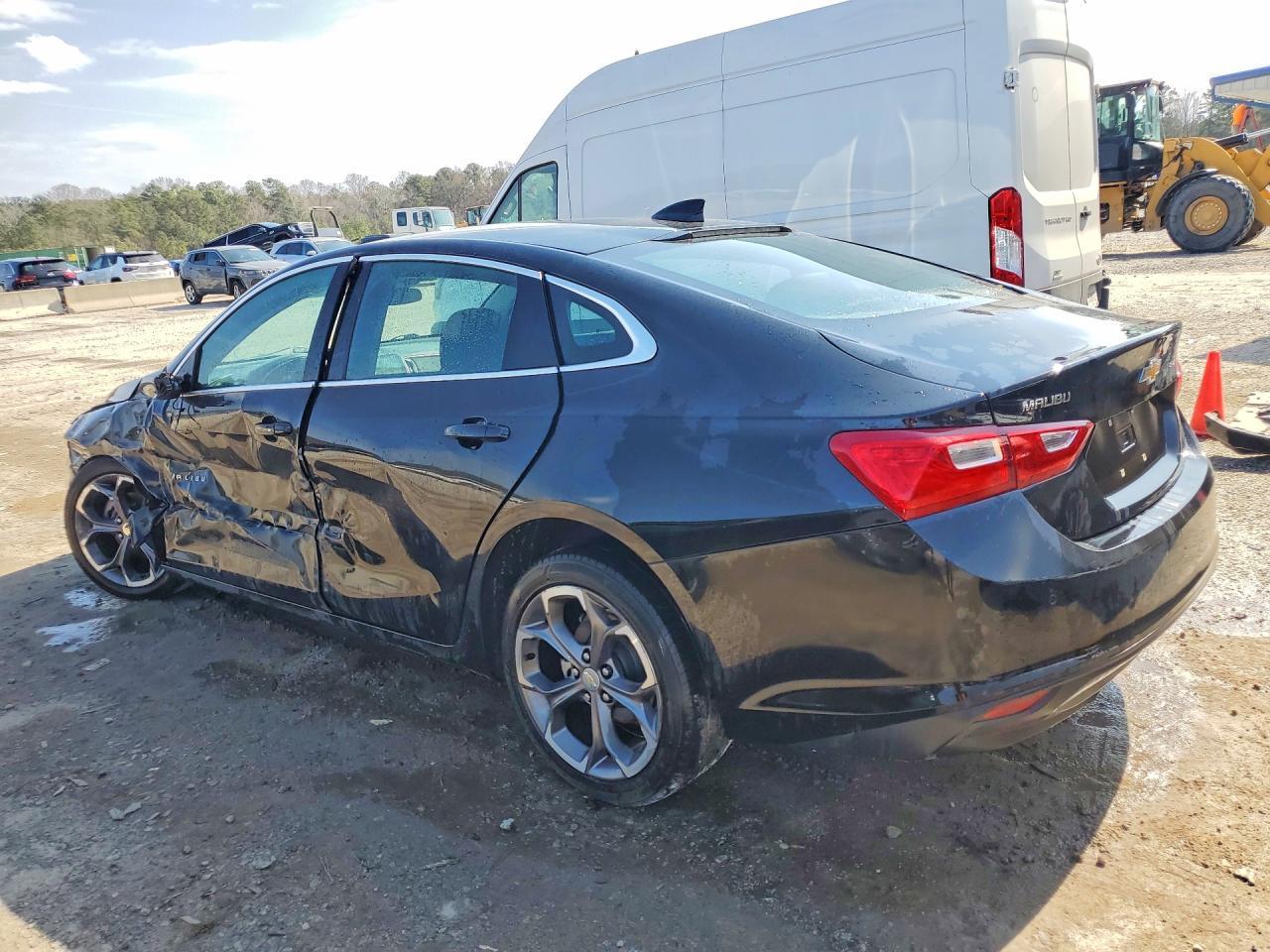 2023 Chevrolet Malibu Lt - zdjęcie 2