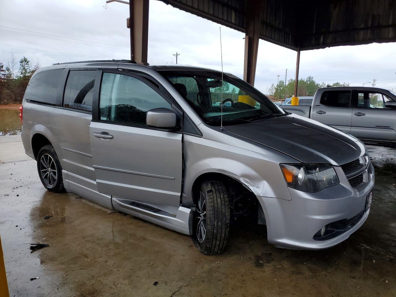 2017 Dodge Grand Caravan Gt - zdjęcie 4