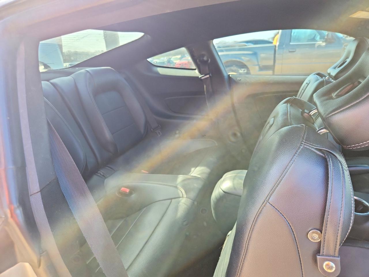 2016 Ford Mustang - zdjęcie 10