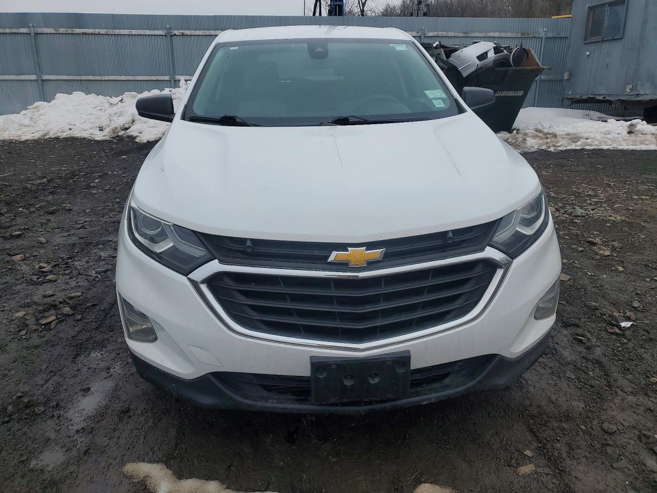 2020 Chevrolet Equinox Ls - zdjęcie 5