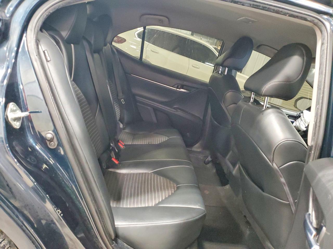 2021 Toyota Camry Se - zdjęcie 10