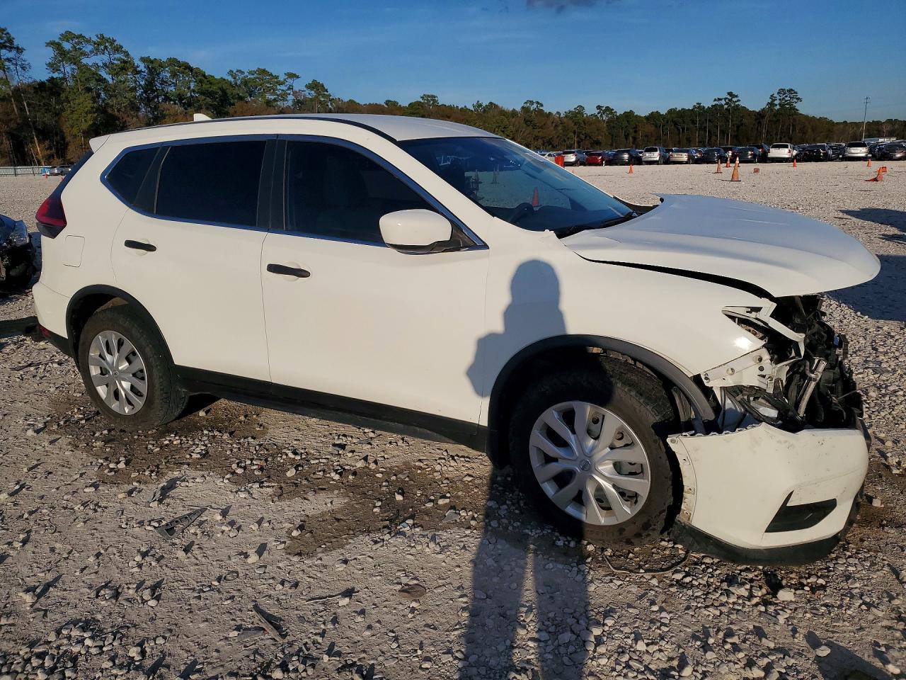 2020 Nissan Rogue S - zdjęcie 4