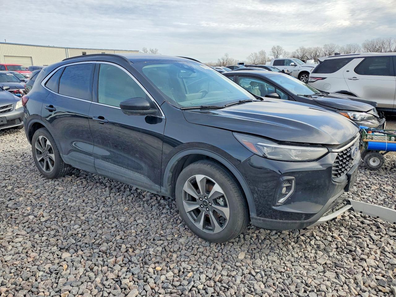 2023 Ford Escape Platinum - zdjęcie 4