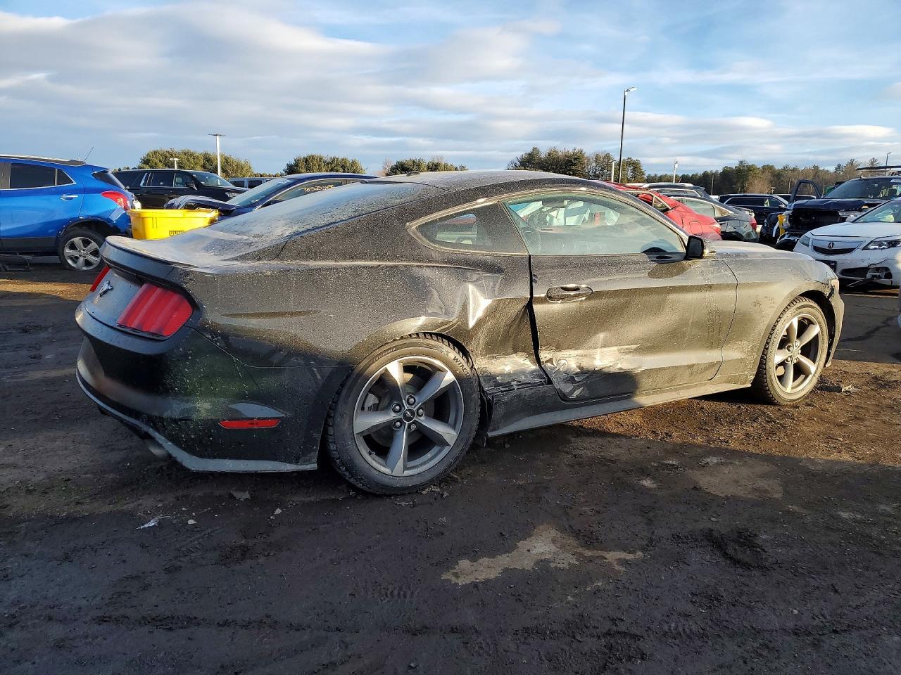 2016 Ford Mustang - zdjęcie 3