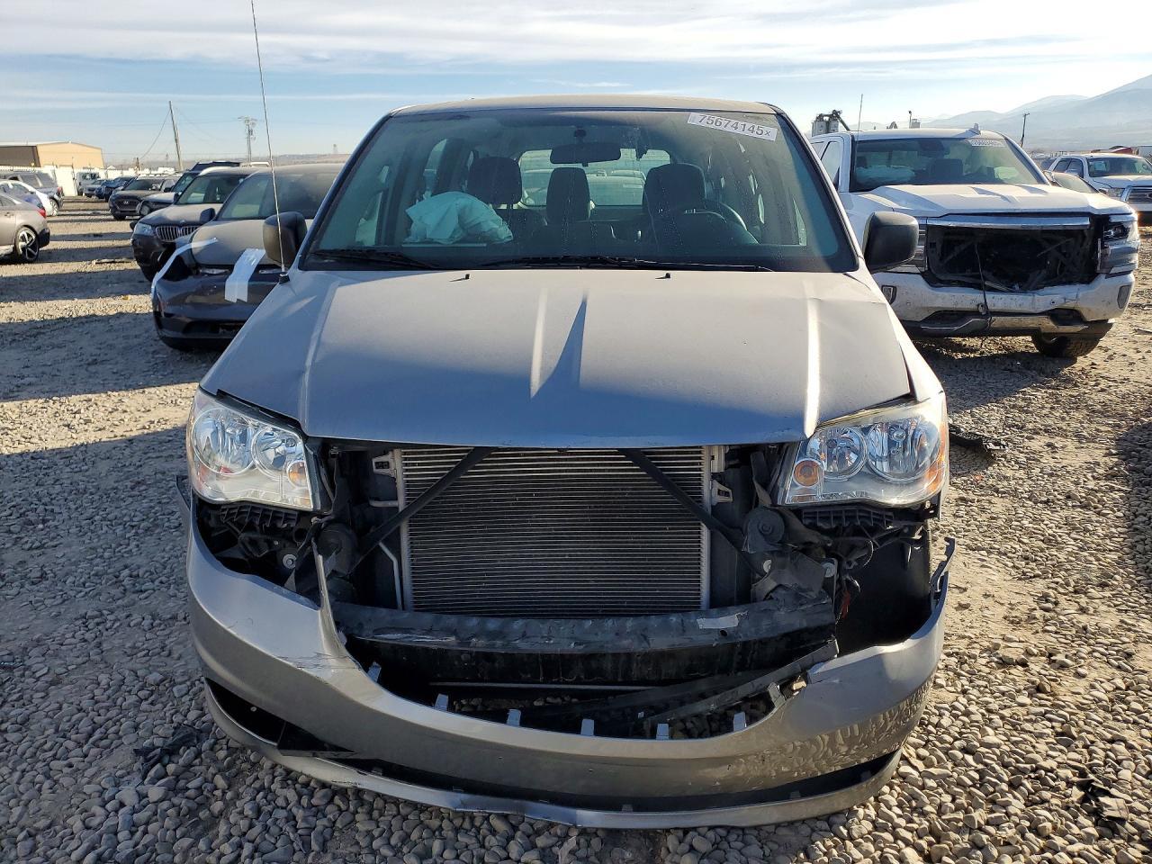 2016 Dodge Grand Caravan Se - zdjęcie 5