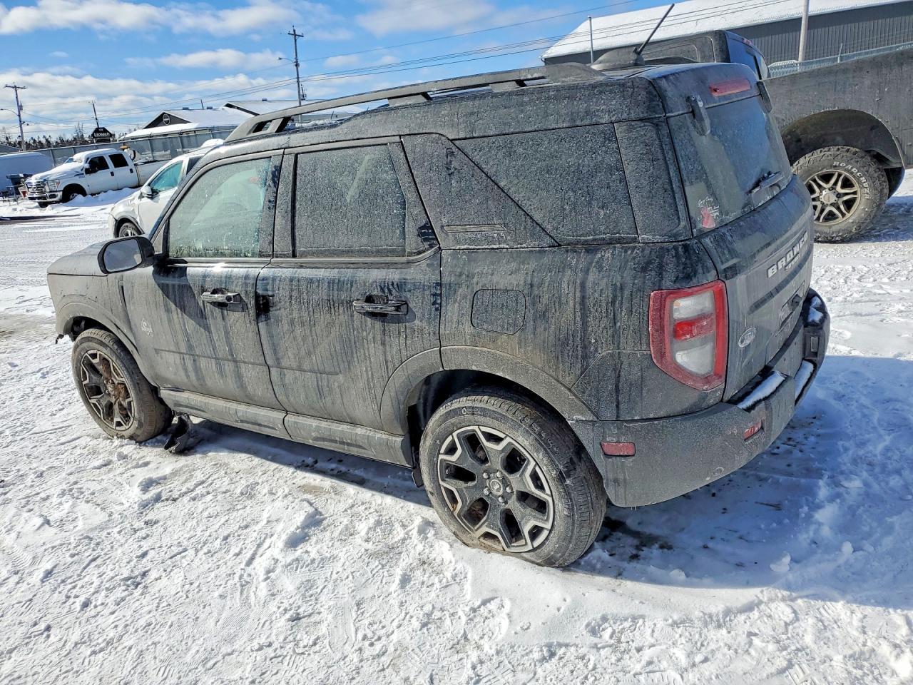 2025 Ford Bronco Sport Outer Banks - zdjęcie 2