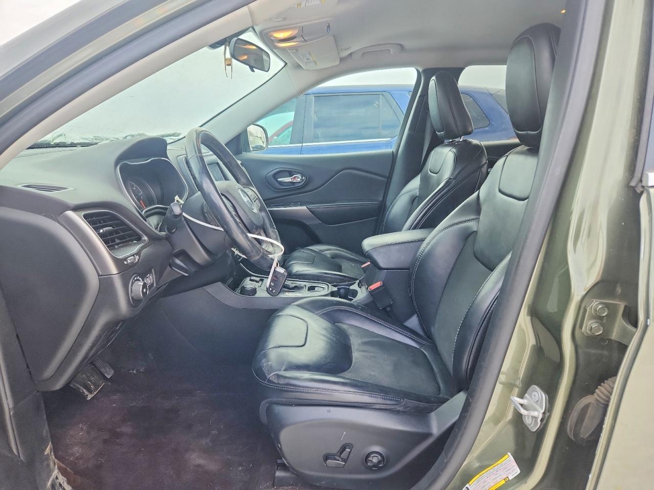 2019 Jeep Cherokee Latitude Plus - zdjęcie 7