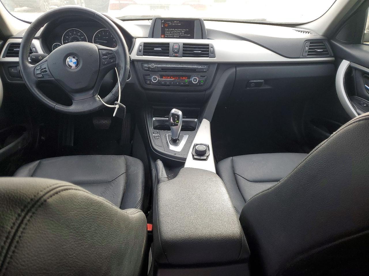 2015 BMW 320 I - zdjęcie 8