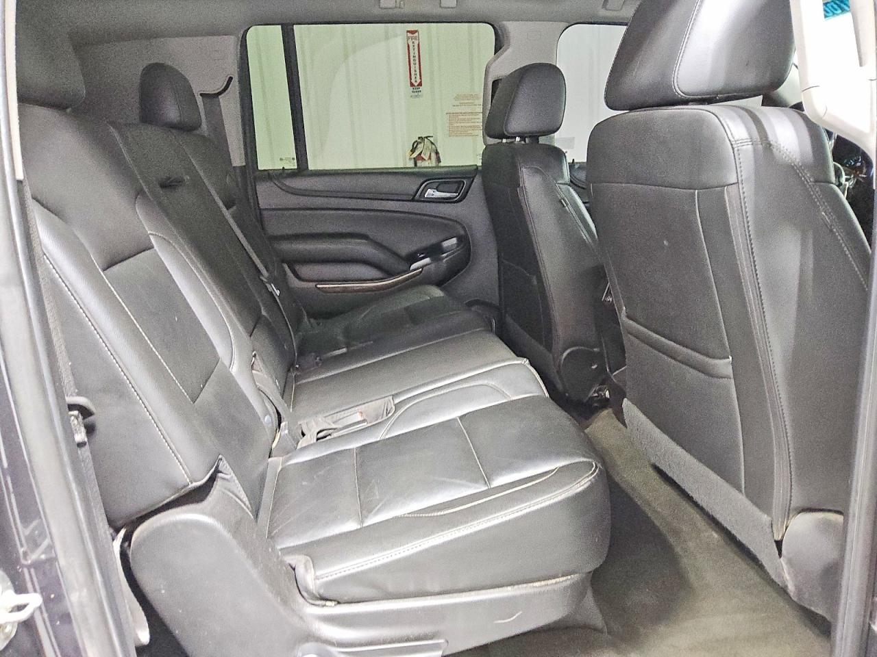 2018 Chevrolet Suburban K1500 Lt - zdjęcie 11