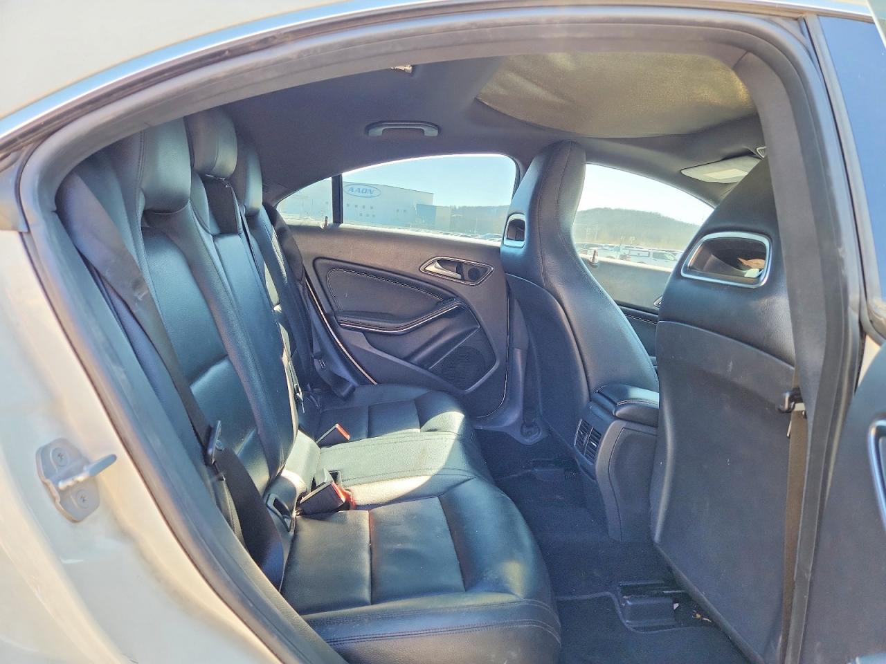 2014 Mercedes-Benz Cla 250 - zdjęcie 10