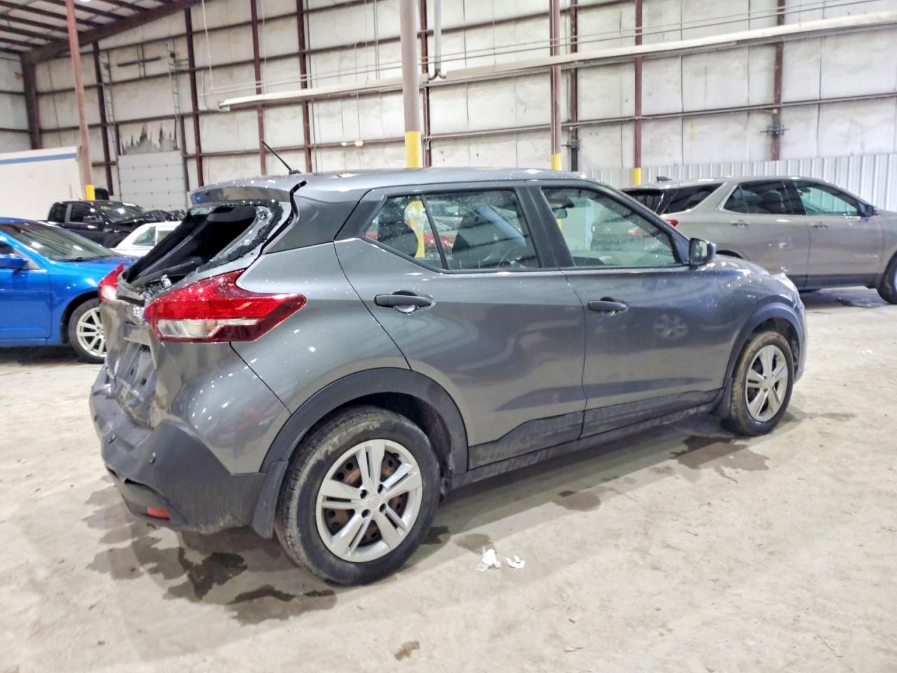 2020 Nissan Kicks S - zdjęcie 3