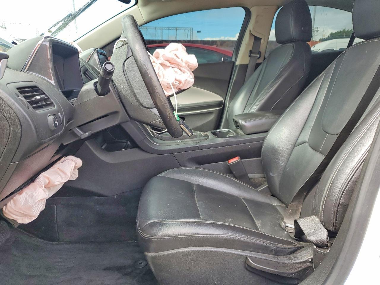 2015 Chevrolet Volt - zdjęcie 7