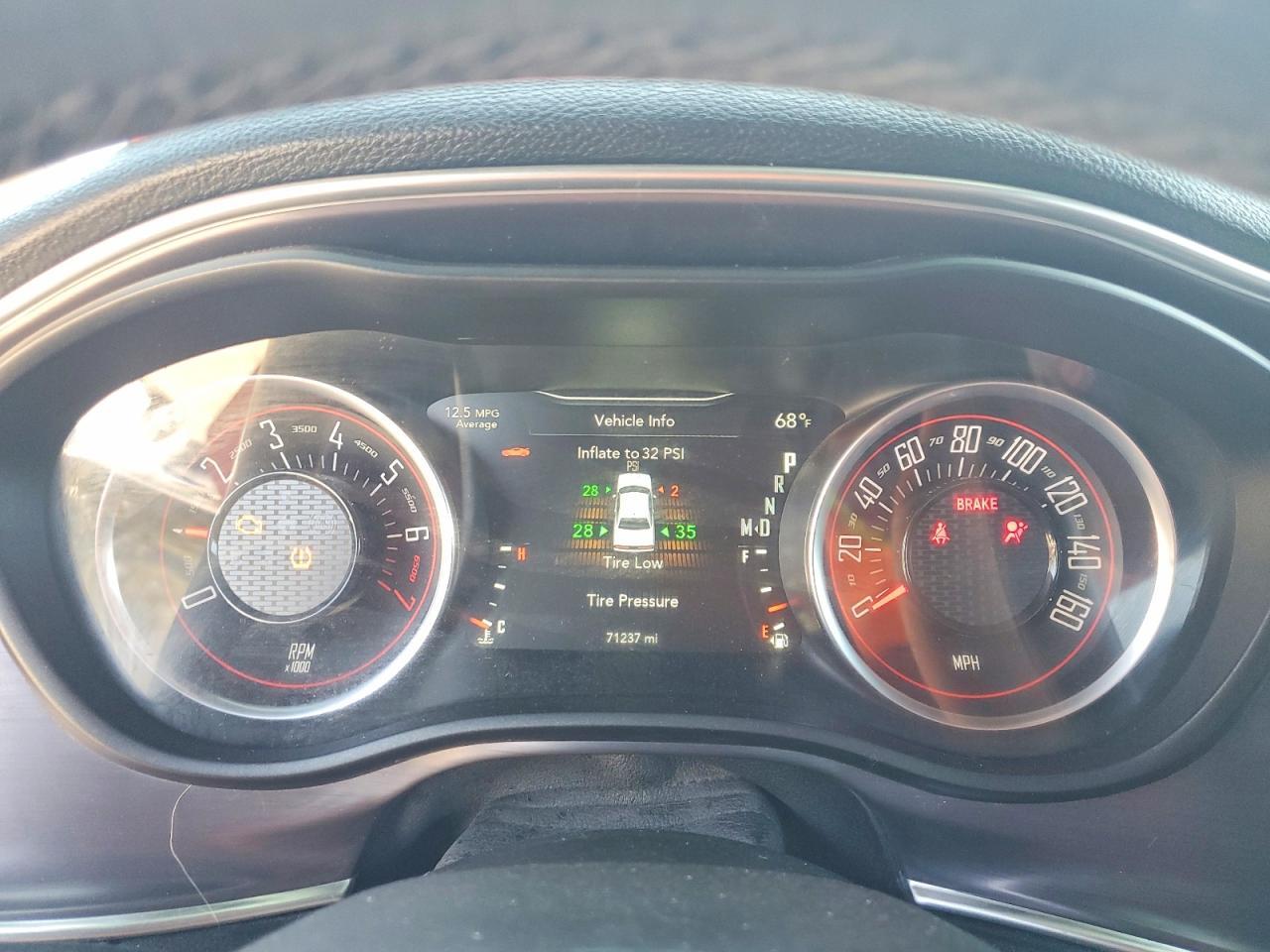 2016 Dodge Challenger Sxt - zdjęcie 9