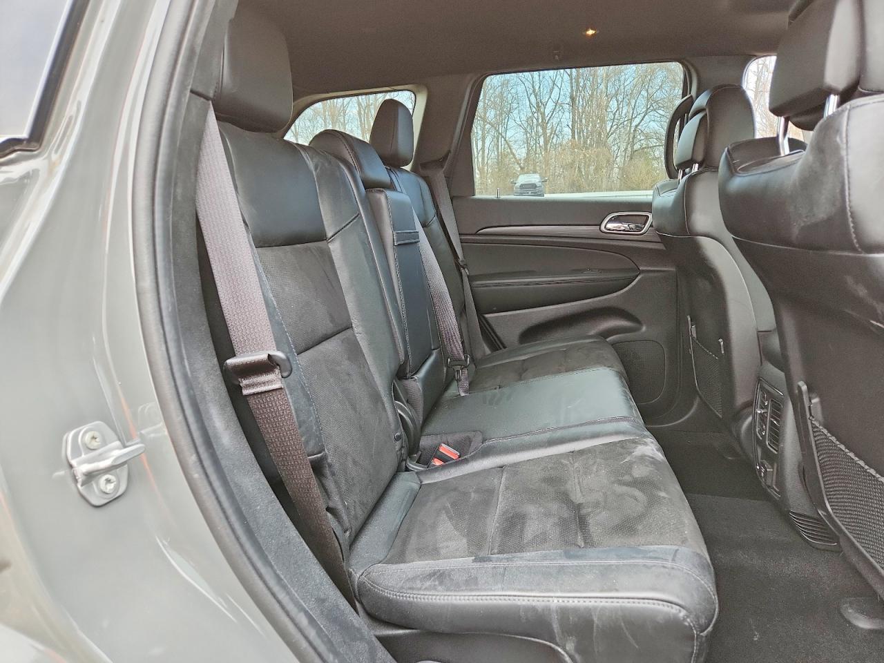 2022 Jeep Grand Cherokee Laredo E - zdjęcie 11