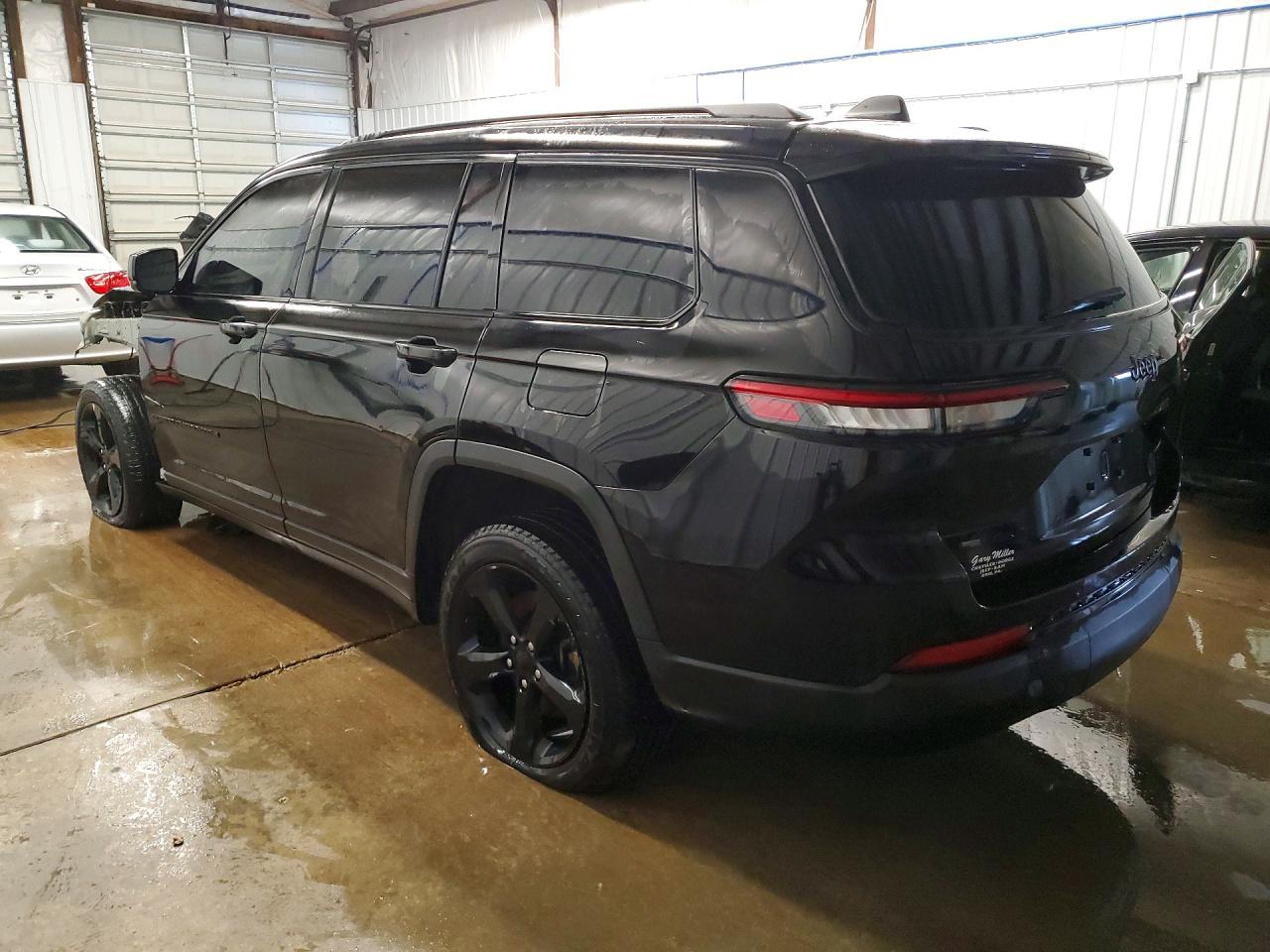 2021 Jeep Grand Cherokee L Laredo - zdjęcie 2