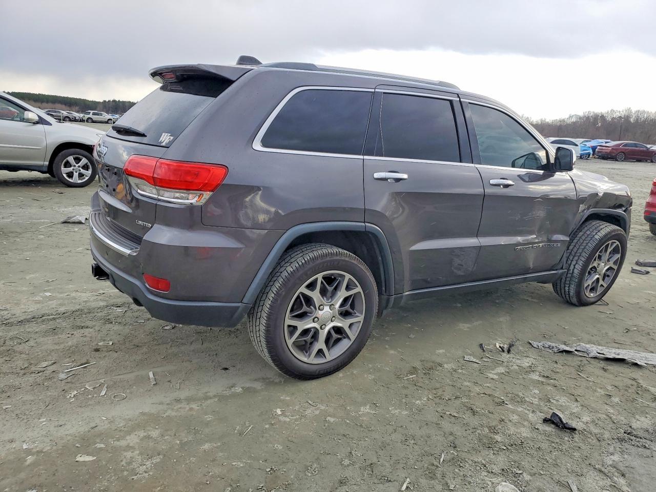 2019 Jeep Grand Cherokee - zdjęcie 3