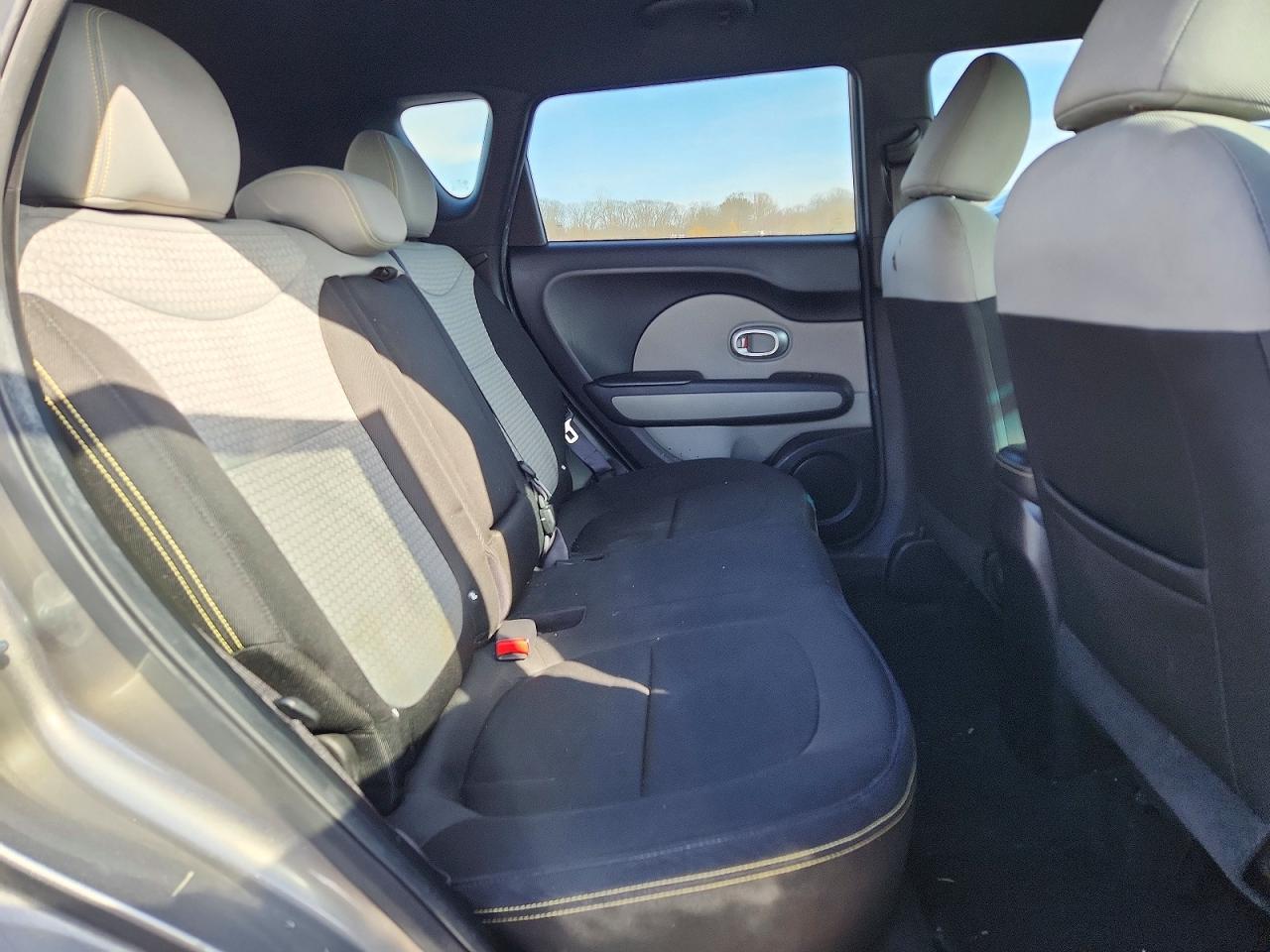 2015 Kia Soul + - zdjęcie 11