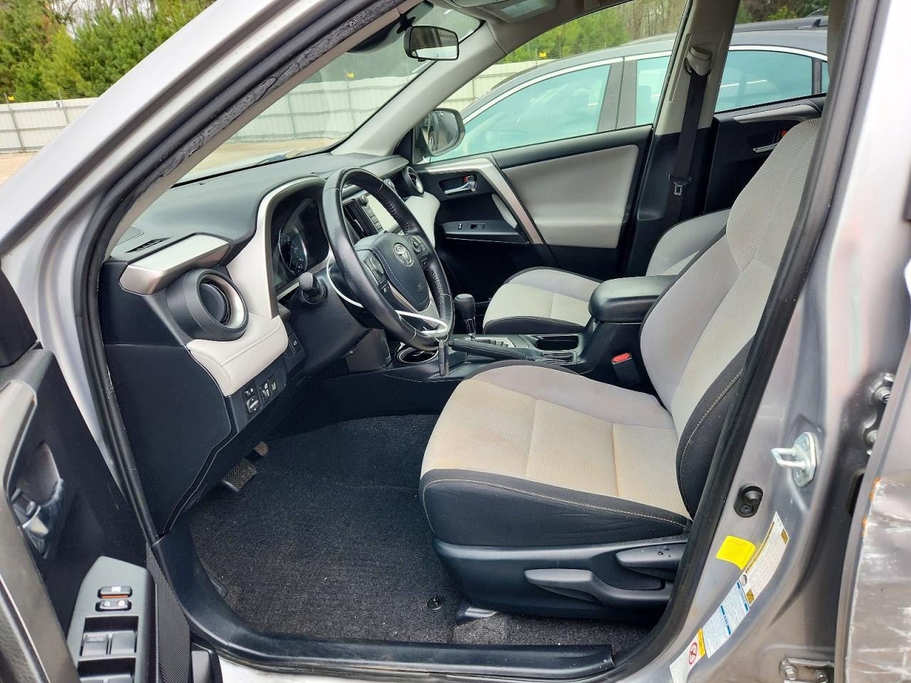2017 Toyota Rav4 Hv Le - zdjęcie 7