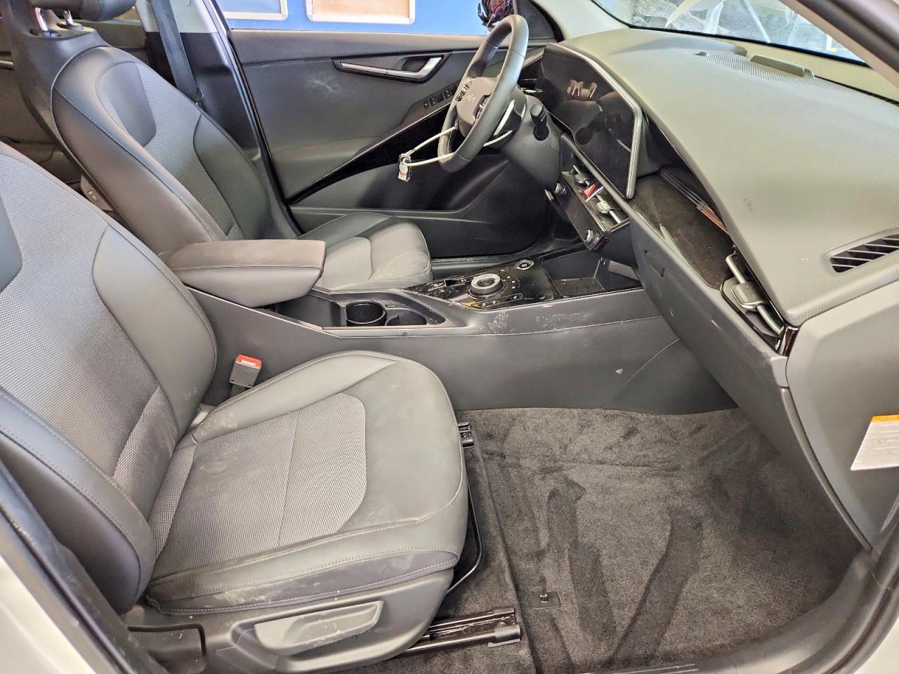 2024 Kia Niro Plug-In Hybrid Ex - zdjęcie 7