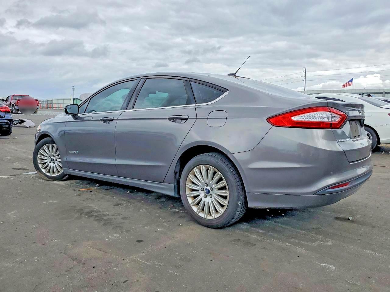 2014 Ford Fusion Se Hybrid - zdjęcie 2