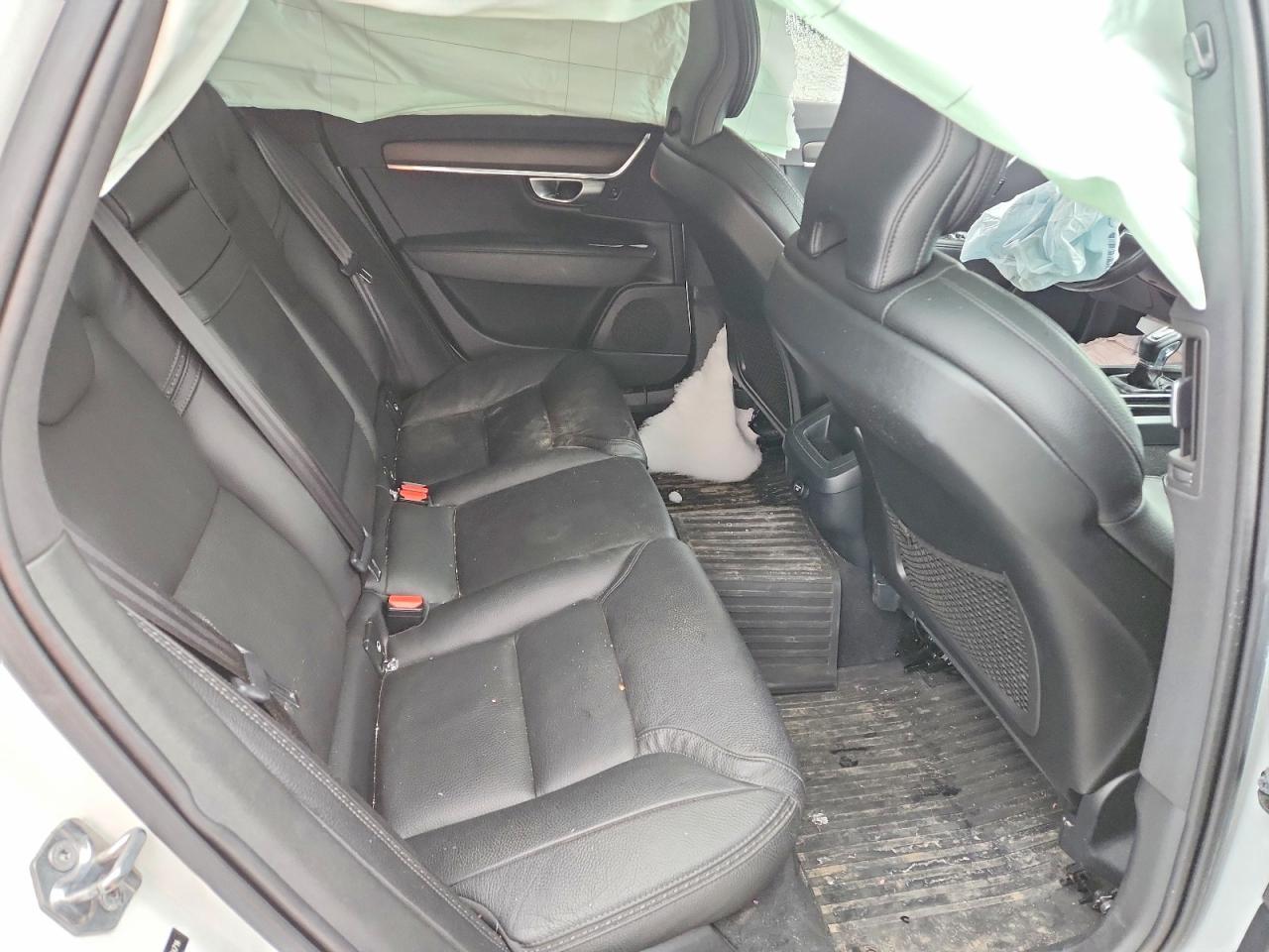 2019 Volvo V90 Cross Country T5 Momentum - zdjęcie 10