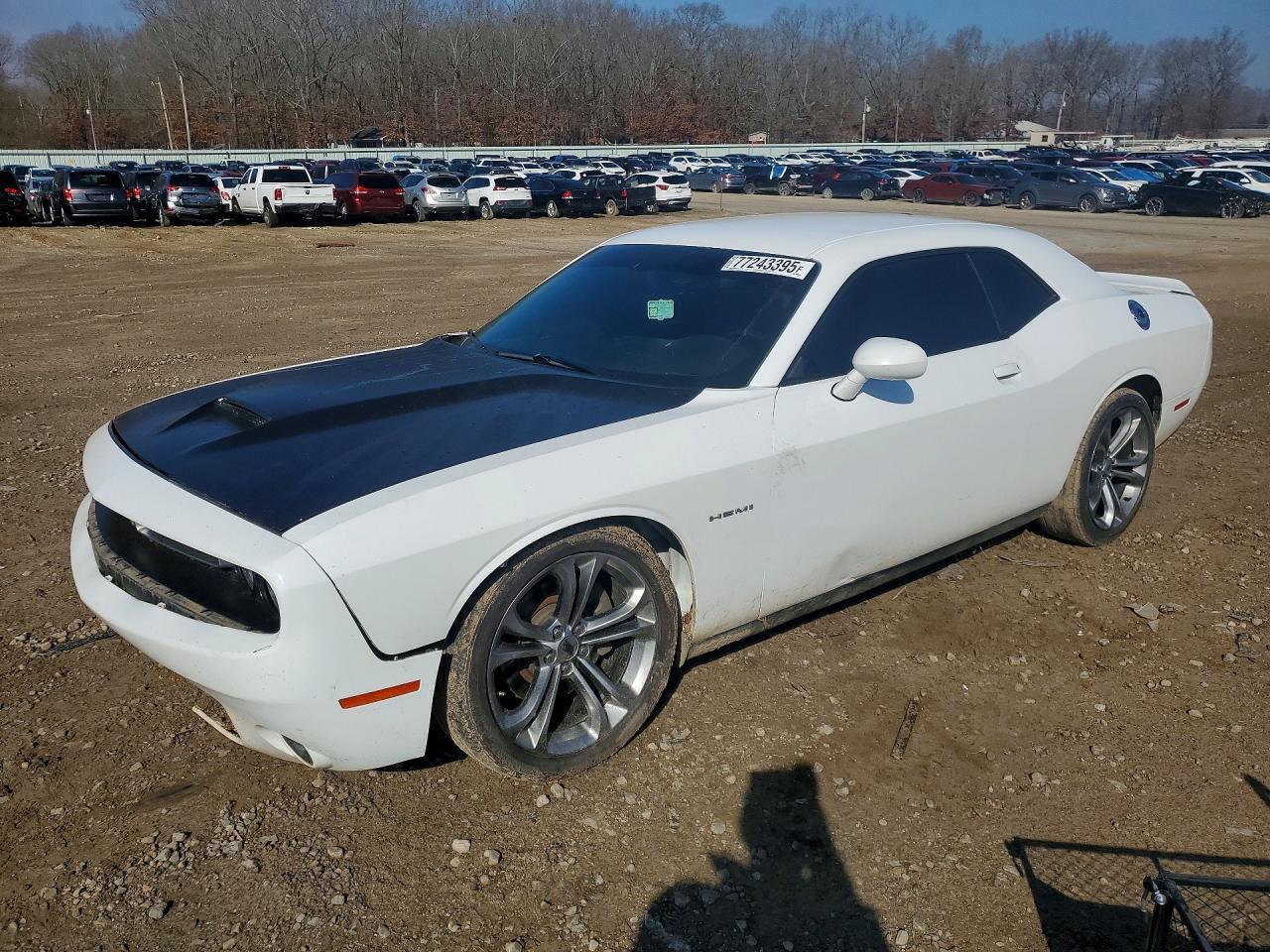 2020 Dodge Challenger R - zdjęcie główne